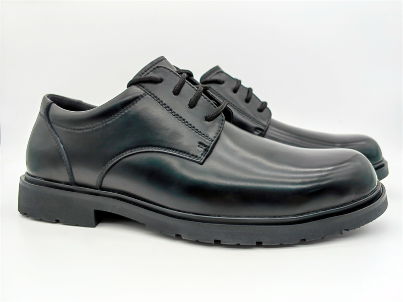 Sapatos Oxford clássicos de couro masculinos pretos de alto brilho